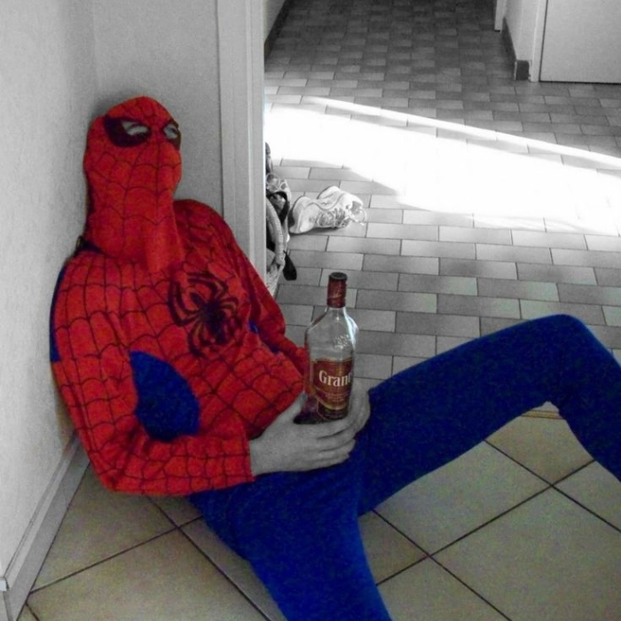 Spiderman meme biểu cảm buồn cười