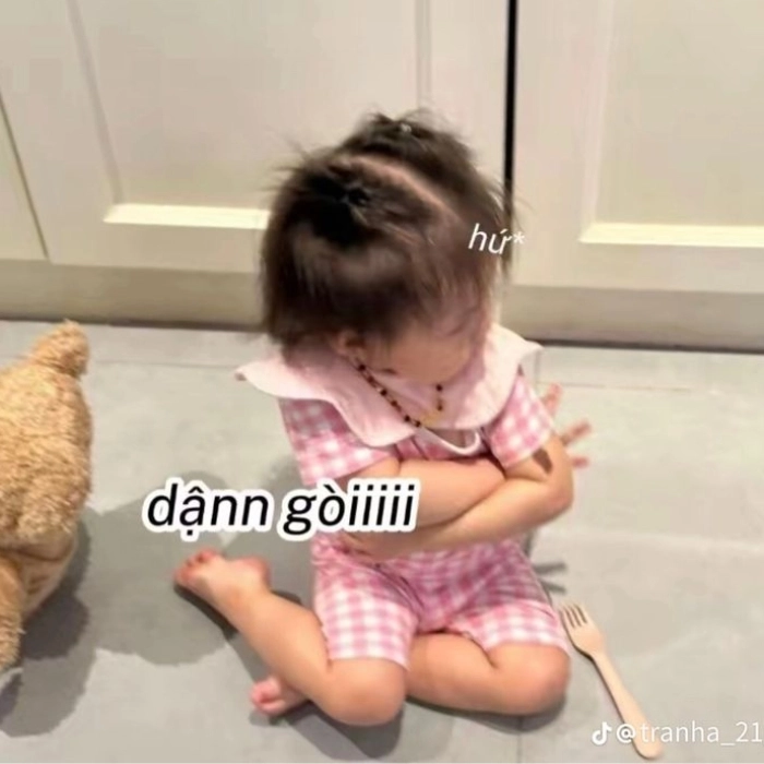 Hình meme giận dỗi kiểu cute 