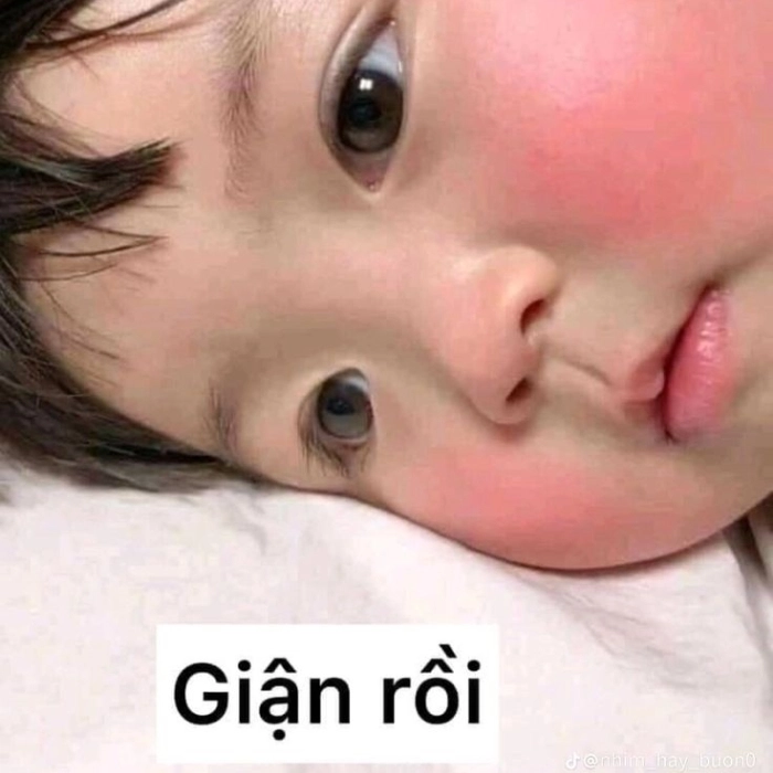 Hình ảnh meme giận dỗi cười xỉu 
