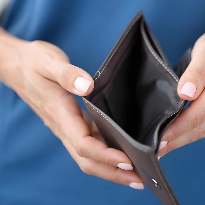 Hết tiền meme nhưng vẫn muốn order