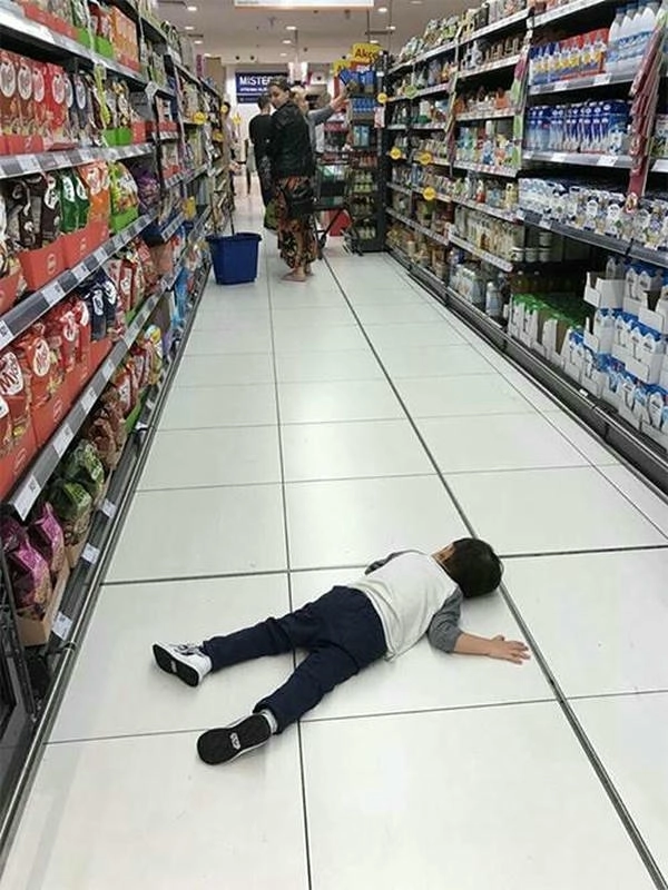 meme giãy đành đạch bá đạo