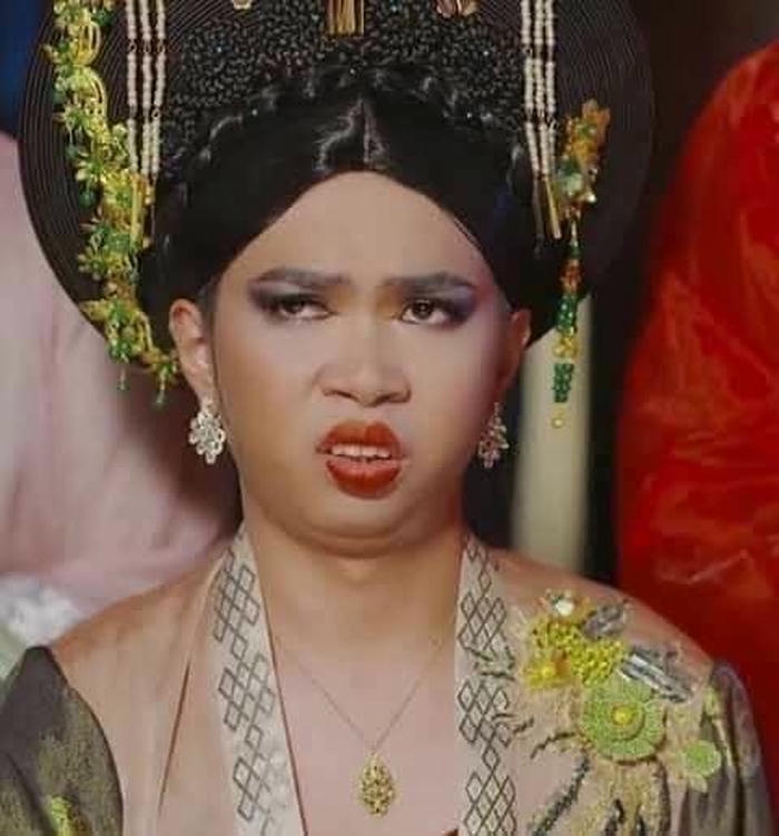 meme khùng bố khinh