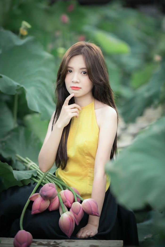 ảnh áo yếm gợi tình cuốn