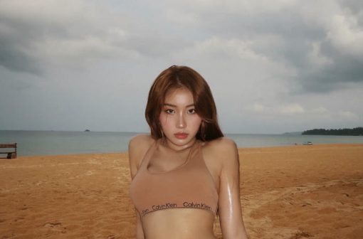 Hình ảnh Lê Thị Khánh Huyền sexy và thần thái cuốn hút Gen Z