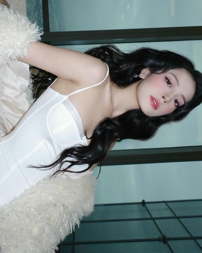 chipu diện đầm sexy