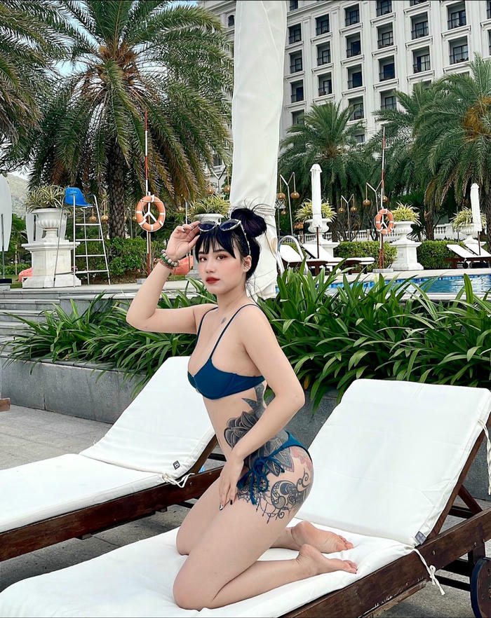 hình ảnh Linh Miu nóng bỏng nhẹ nhàng