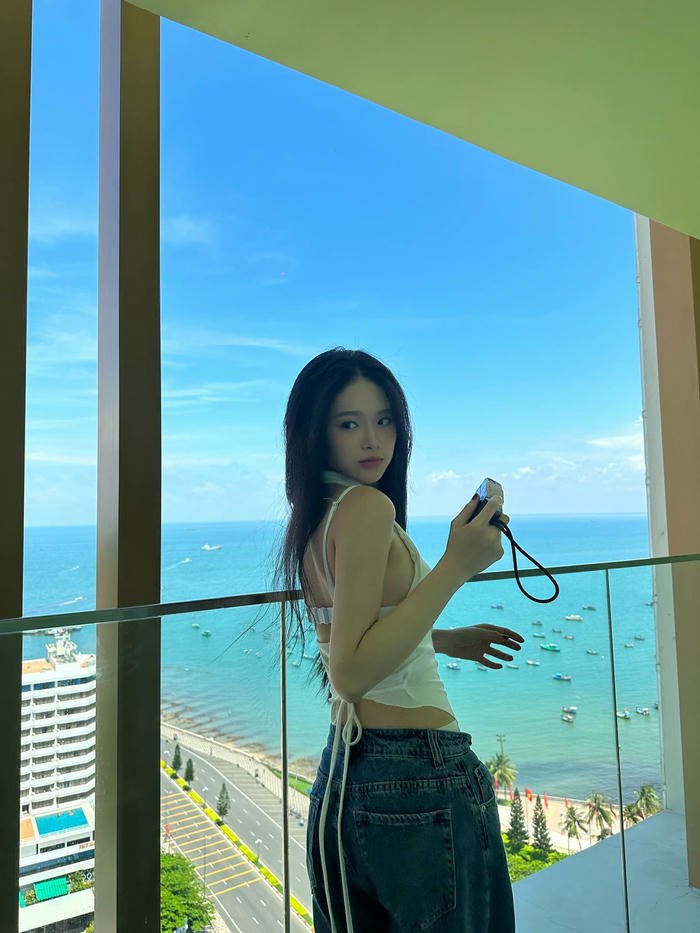hình sexy linh ka